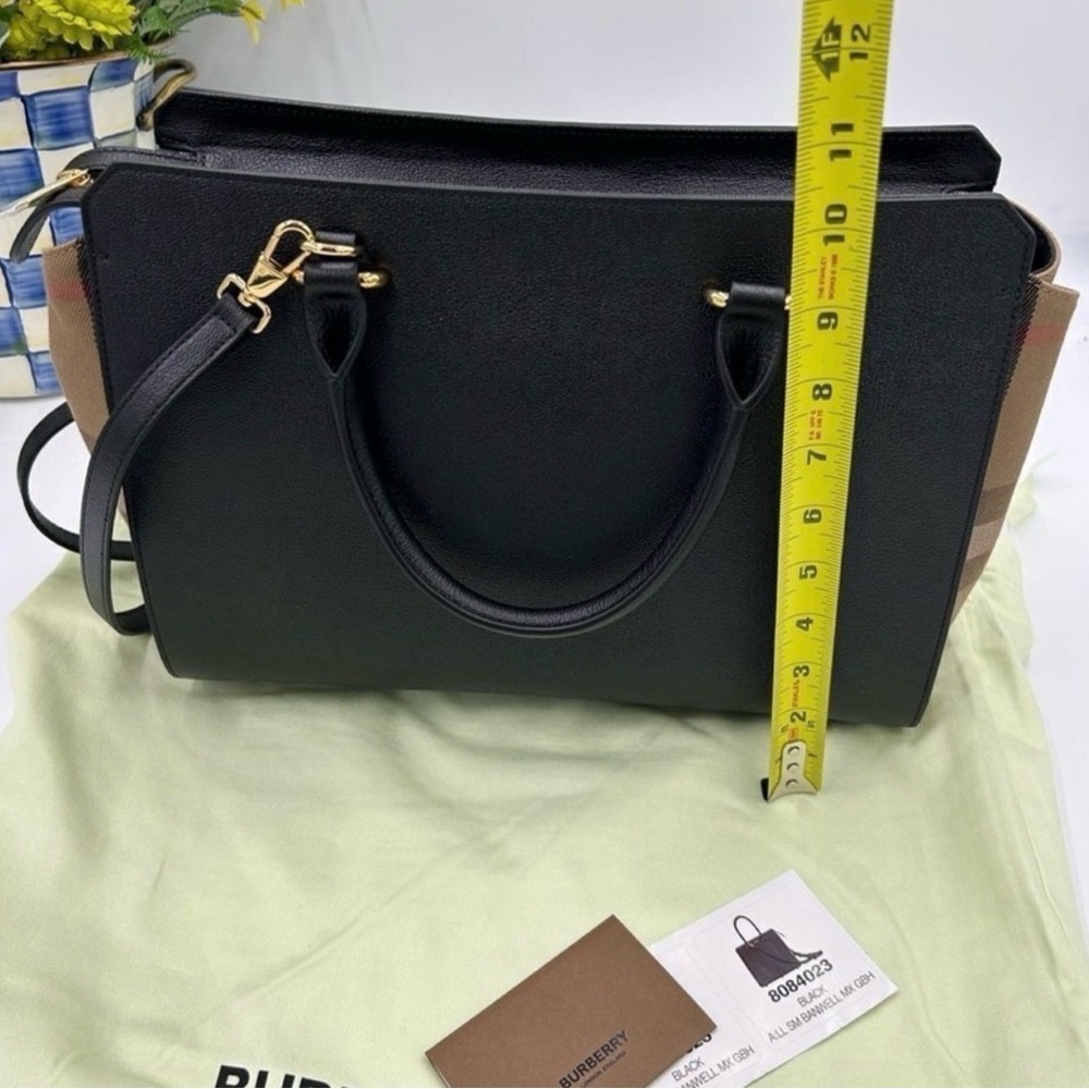 Women's Burberry Banwell classic check leather bag with detachable strap - Picture 13 of 15